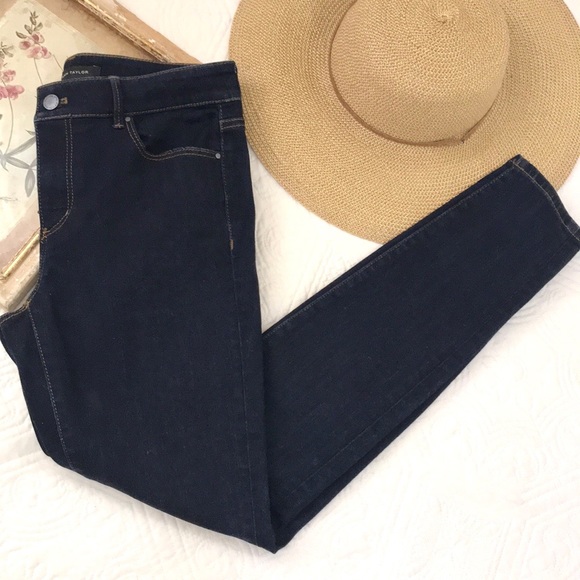 Ann Taylor The Skinny Curvy Fit Jeans - Picture 1 of 13